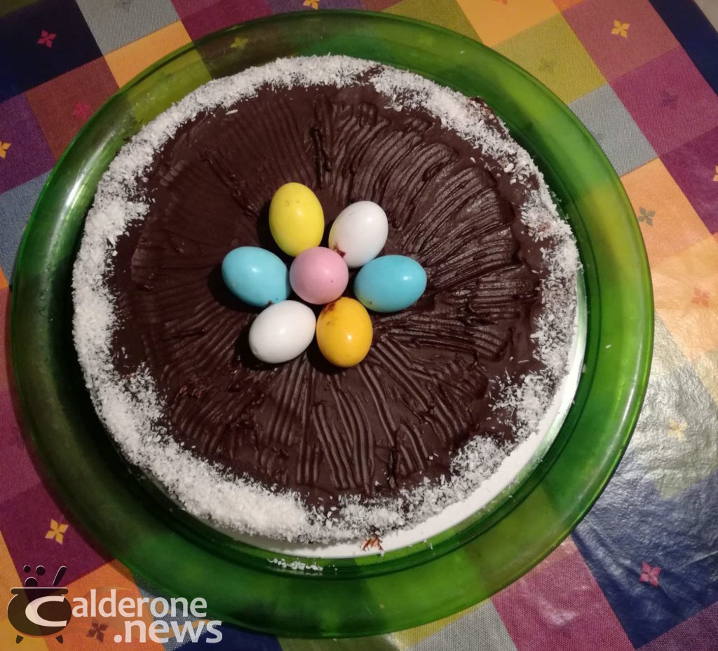 Torta di Pasqua al cocco e cioccolato