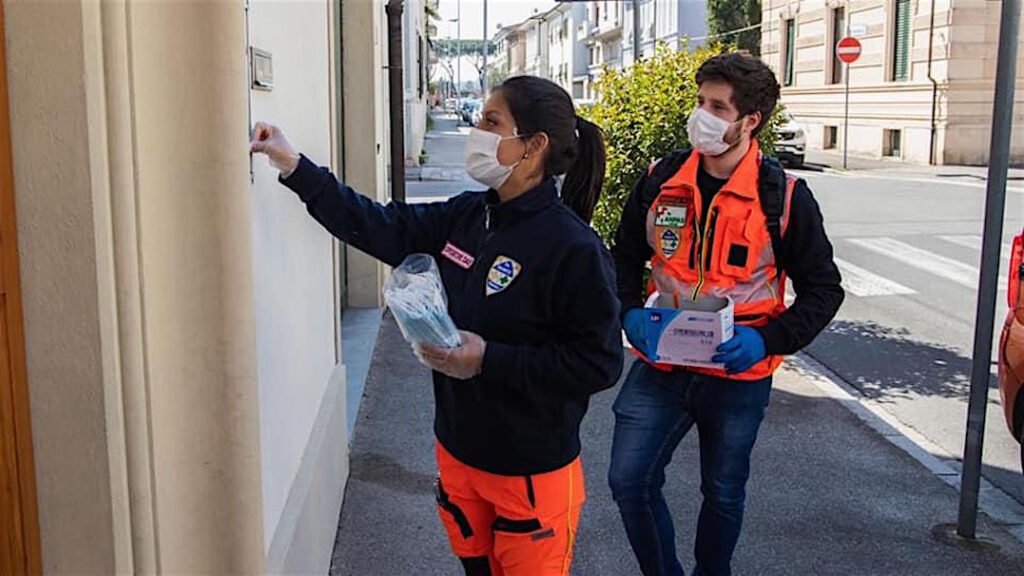 Pavia: 165mila mascherine gratuite, come prenotarle